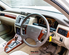 Load image into Gallery viewer, 2000 Toyota Crown Athlete V
