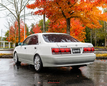 Load image into Gallery viewer, 2000 Toyota Crown Athlete V
