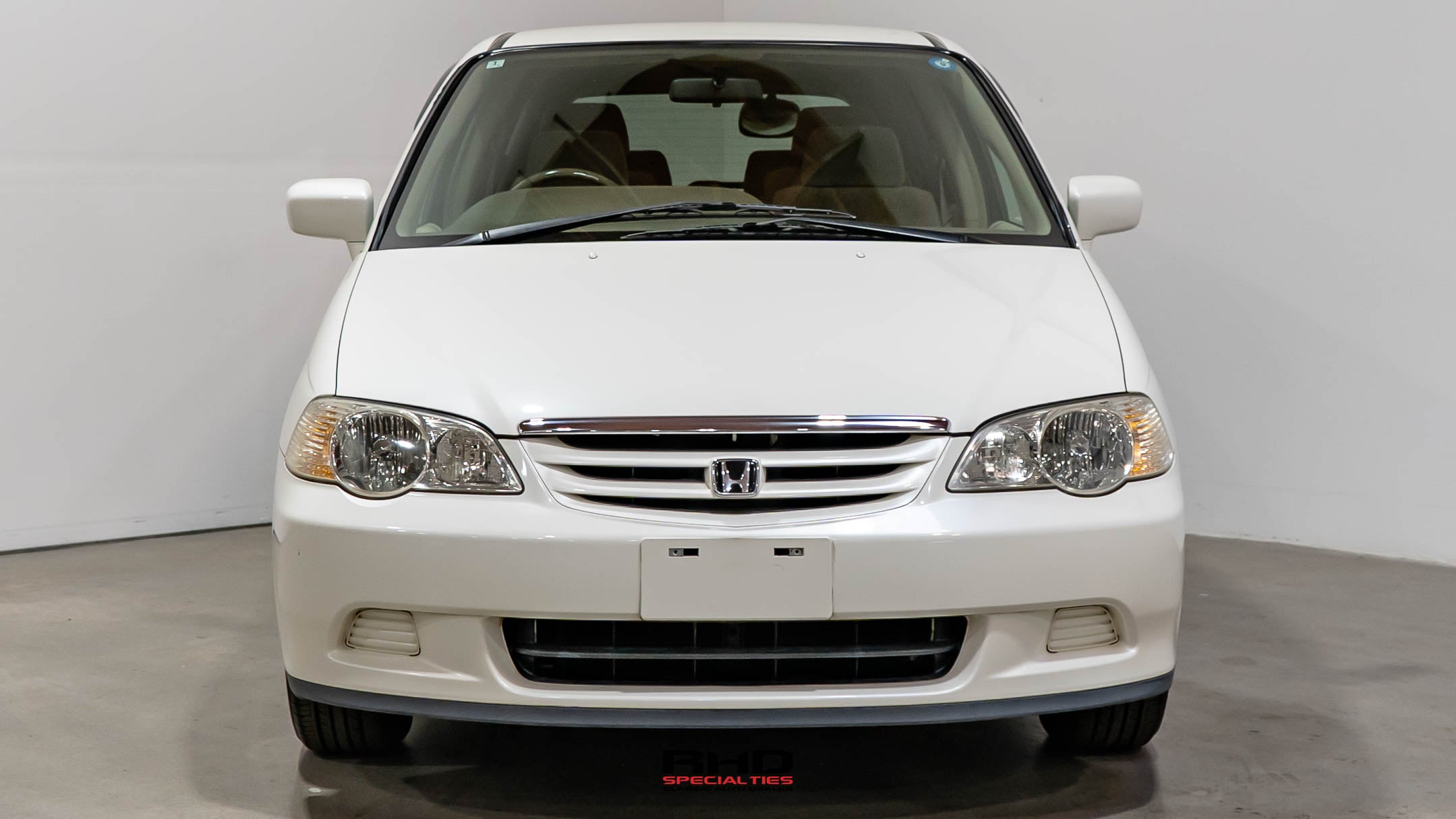 2000 Honda Odyssey JDM car for sale — photo 2 of 25