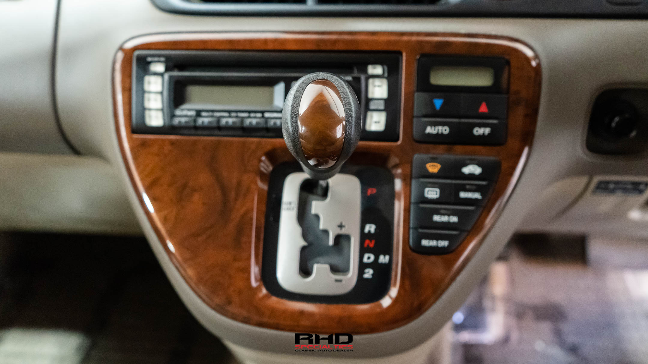 2000 Honda Odyssey JDM car for sale — photo 13 of 25