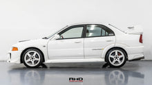Load image into Gallery viewer, 1998 Mitsubishi Lancer Evolution V GSR
