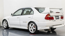 Load image into Gallery viewer, 1998 Mitsubishi Lancer Evolution V GSR
