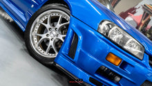 Load image into Gallery viewer, 1998 Nissan Skyline GTT
