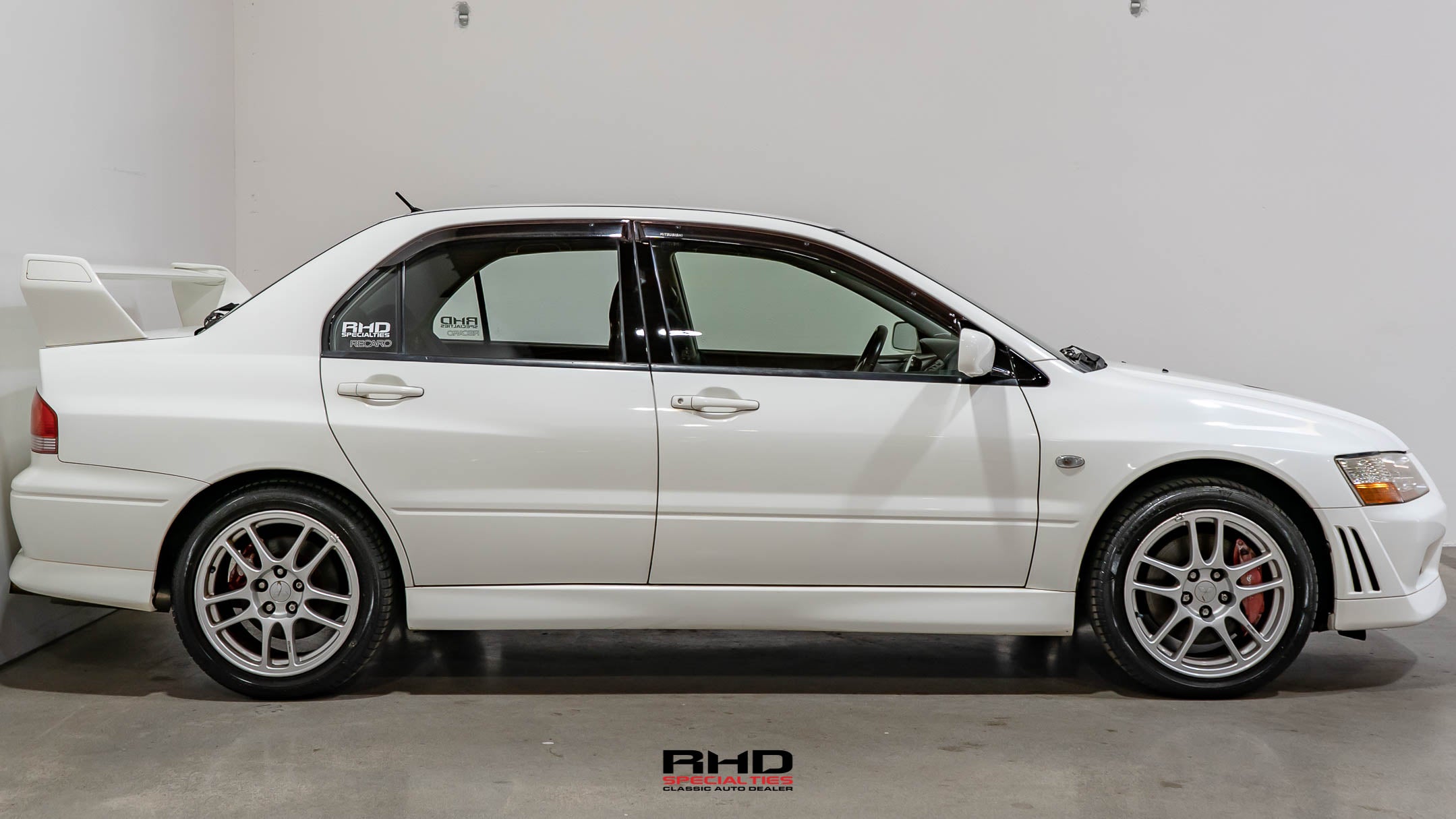 2001 Mitsubishi Lancer Evolution JDM car for sale — photo 8 of 25