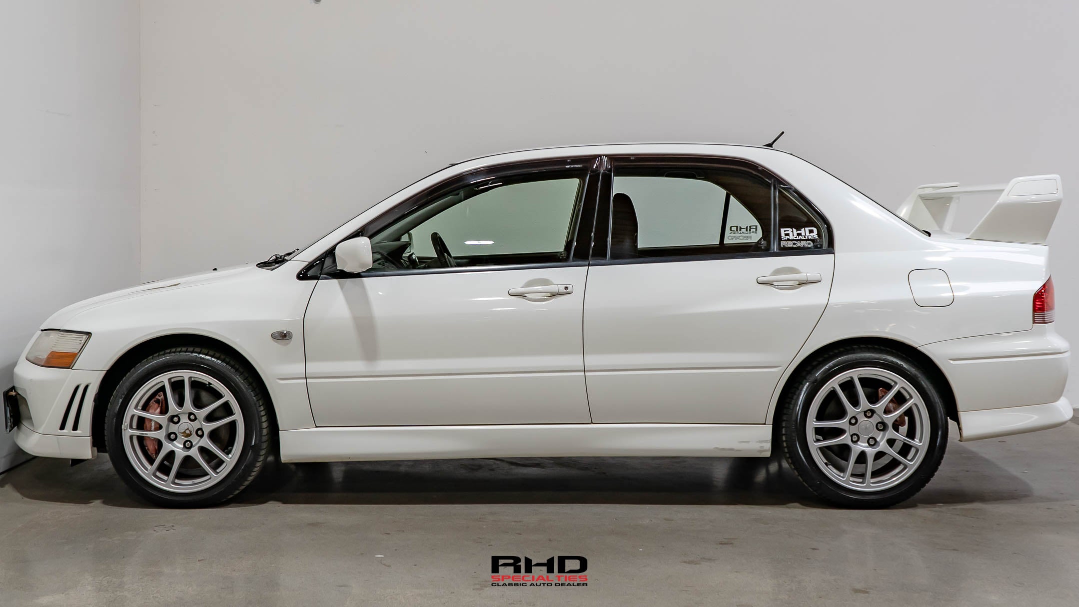 2001 Mitsubishi Lancer Evolution JDM car for sale — photo 4 of 25
