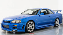 Load image into Gallery viewer, 1998 Nissan Skyline GTT
