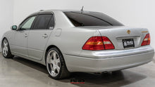 Load image into Gallery viewer, 2001 Toyota Celsior
