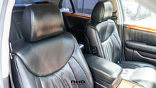 Load image into Gallery viewer, 2001 Toyota Celsior
