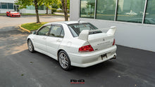 Load image into Gallery viewer, 2001 Mitsubishi Lancer Evo 7 GSR
