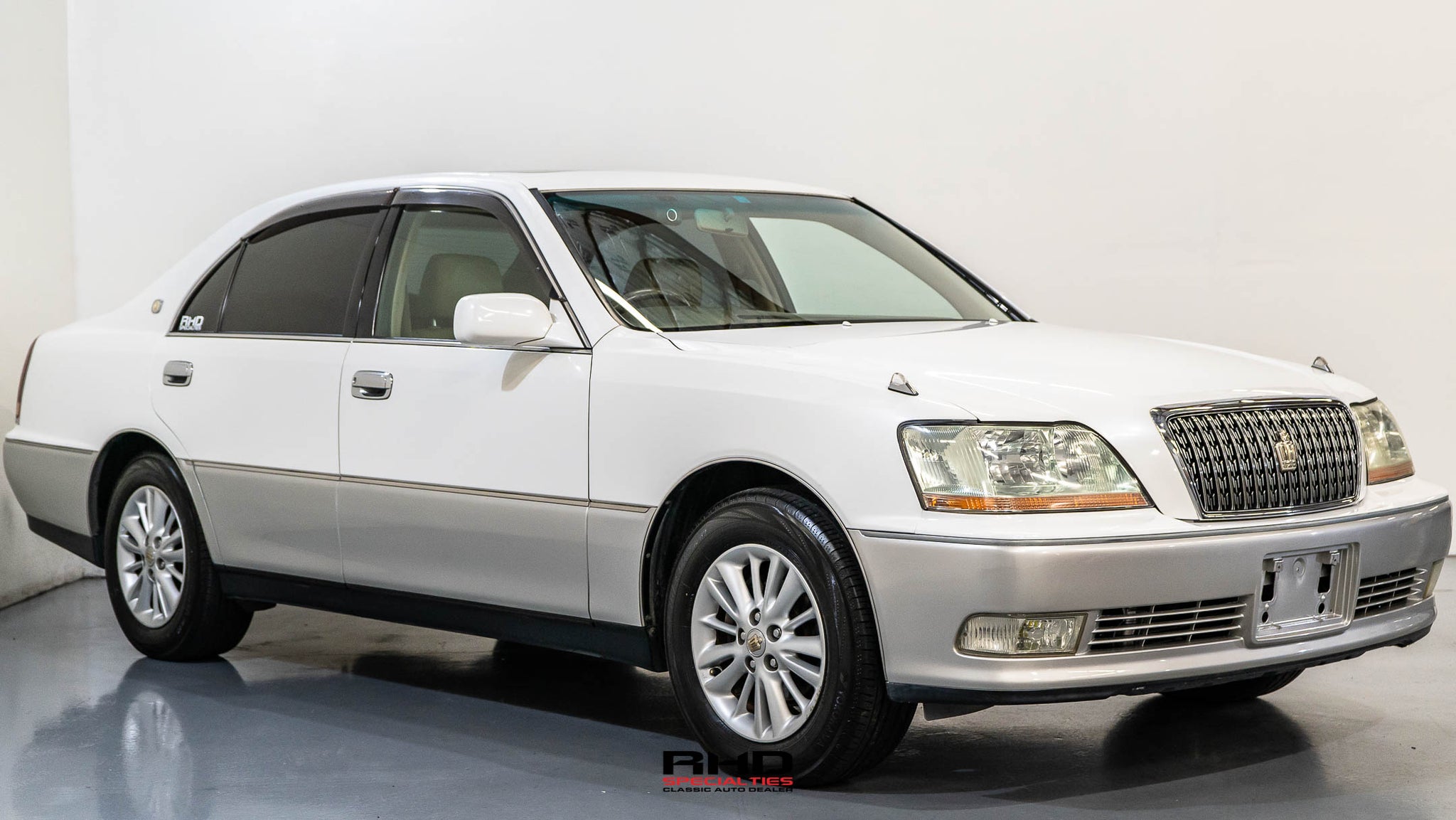 2000 Toyota Crown V8 *SOLD* – RHD Specialties LLC