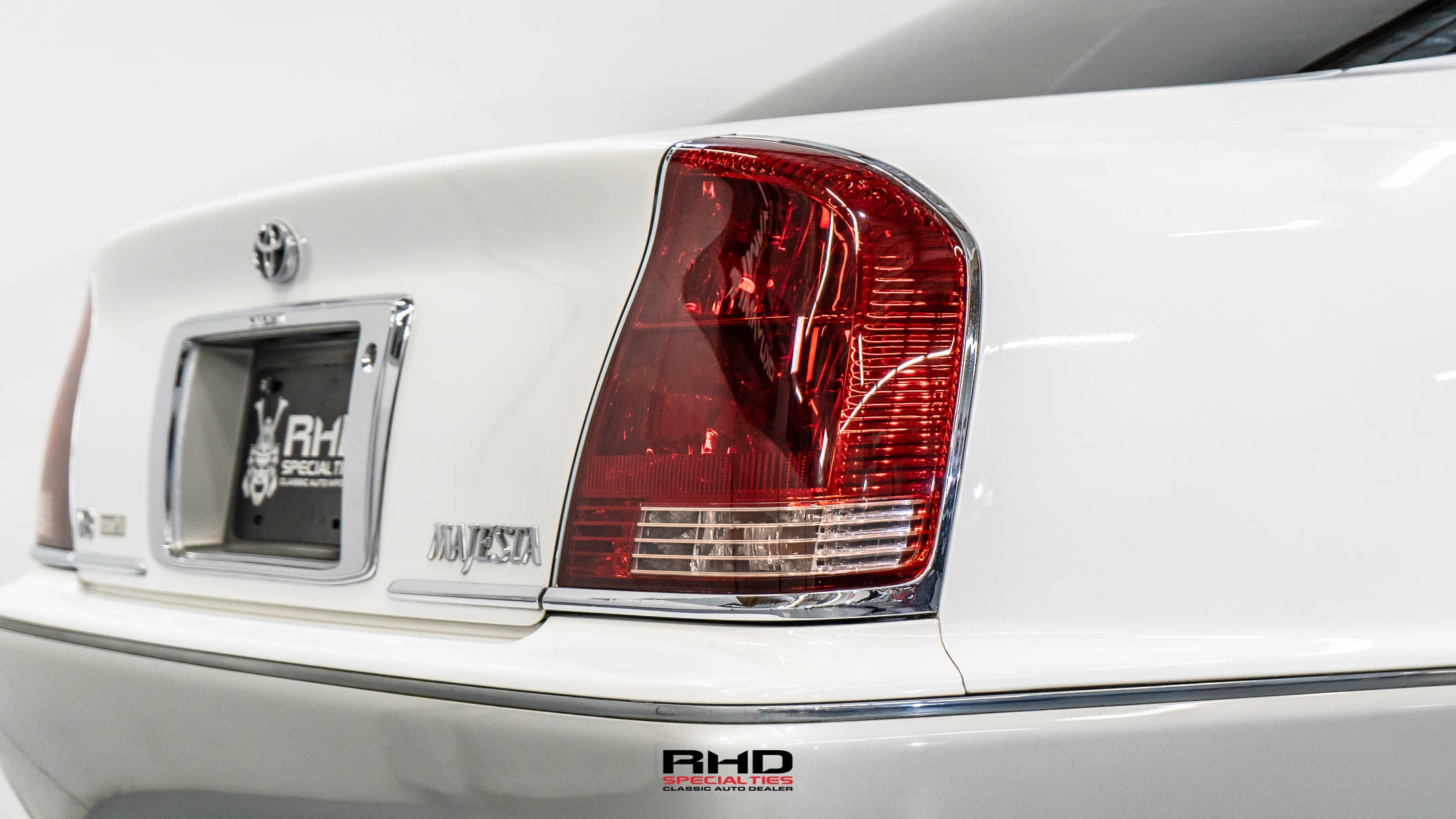 2000 Toyota Crown JDM car for sale — photo 10 of 25