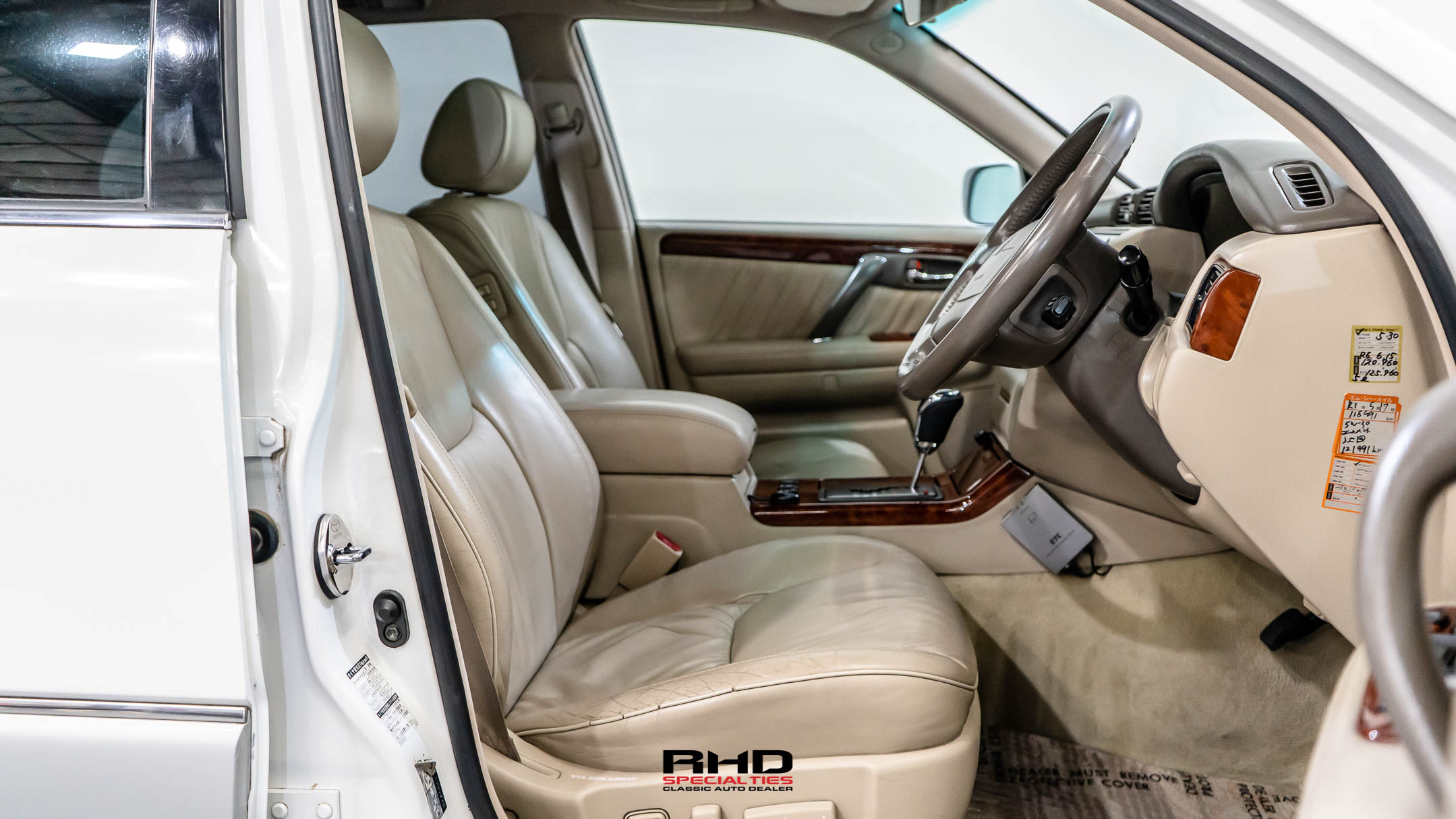 2000 Toyota Crown JDM car for sale — photo 14 of 25