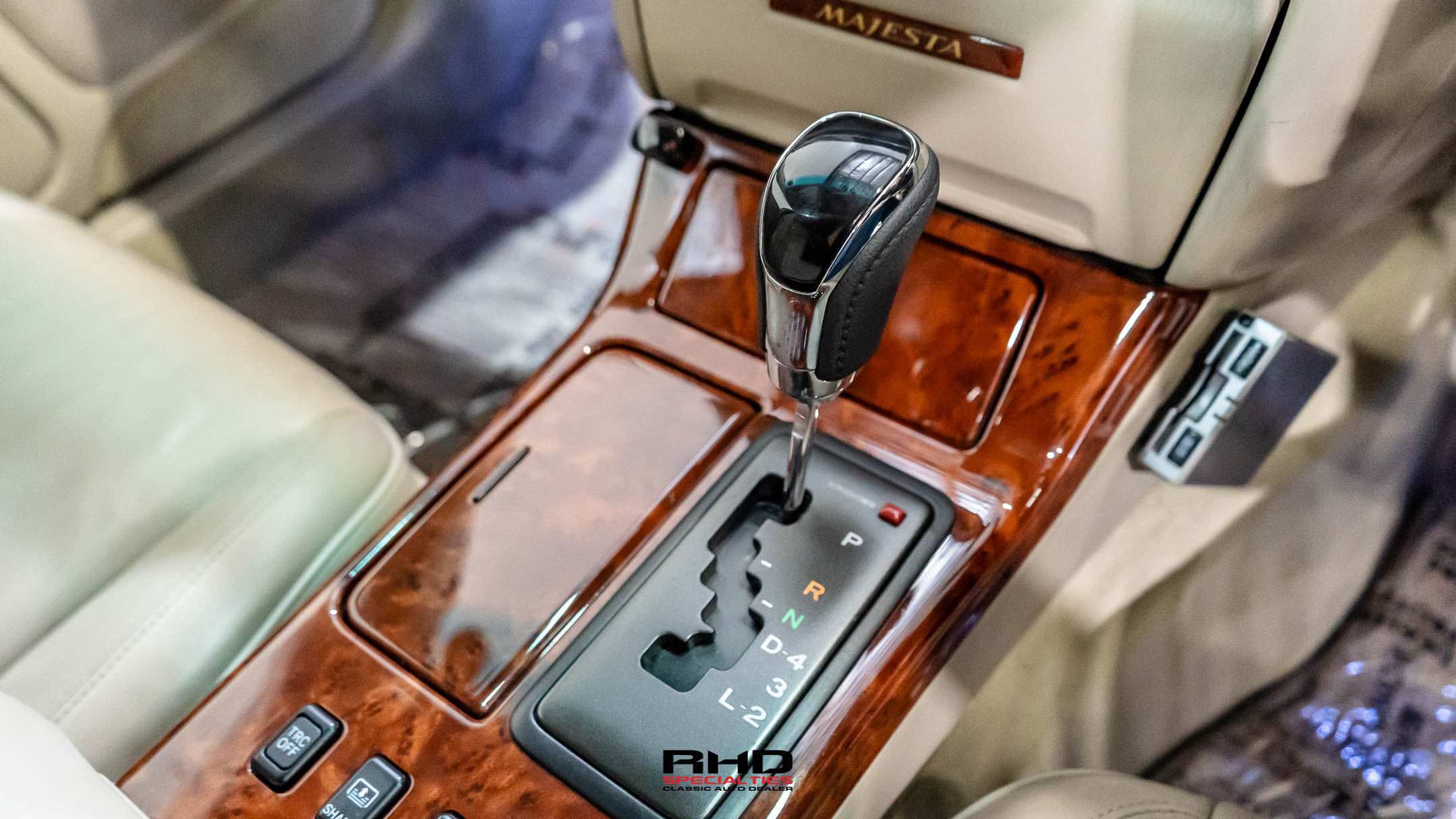 2000 Toyota Crown JDM car for sale — photo 22 of 25