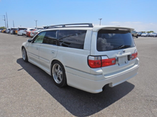 Load image into Gallery viewer, Nissan Stagea 2.5T RS Four S (In Process)
