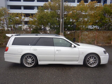 Load image into Gallery viewer, Nissan Stagea 260RS (ETA: Landing April)
