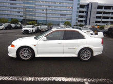 Load image into Gallery viewer, Mitsubishi Lancer Evolution 5 GSR (ETA: Landing October)
