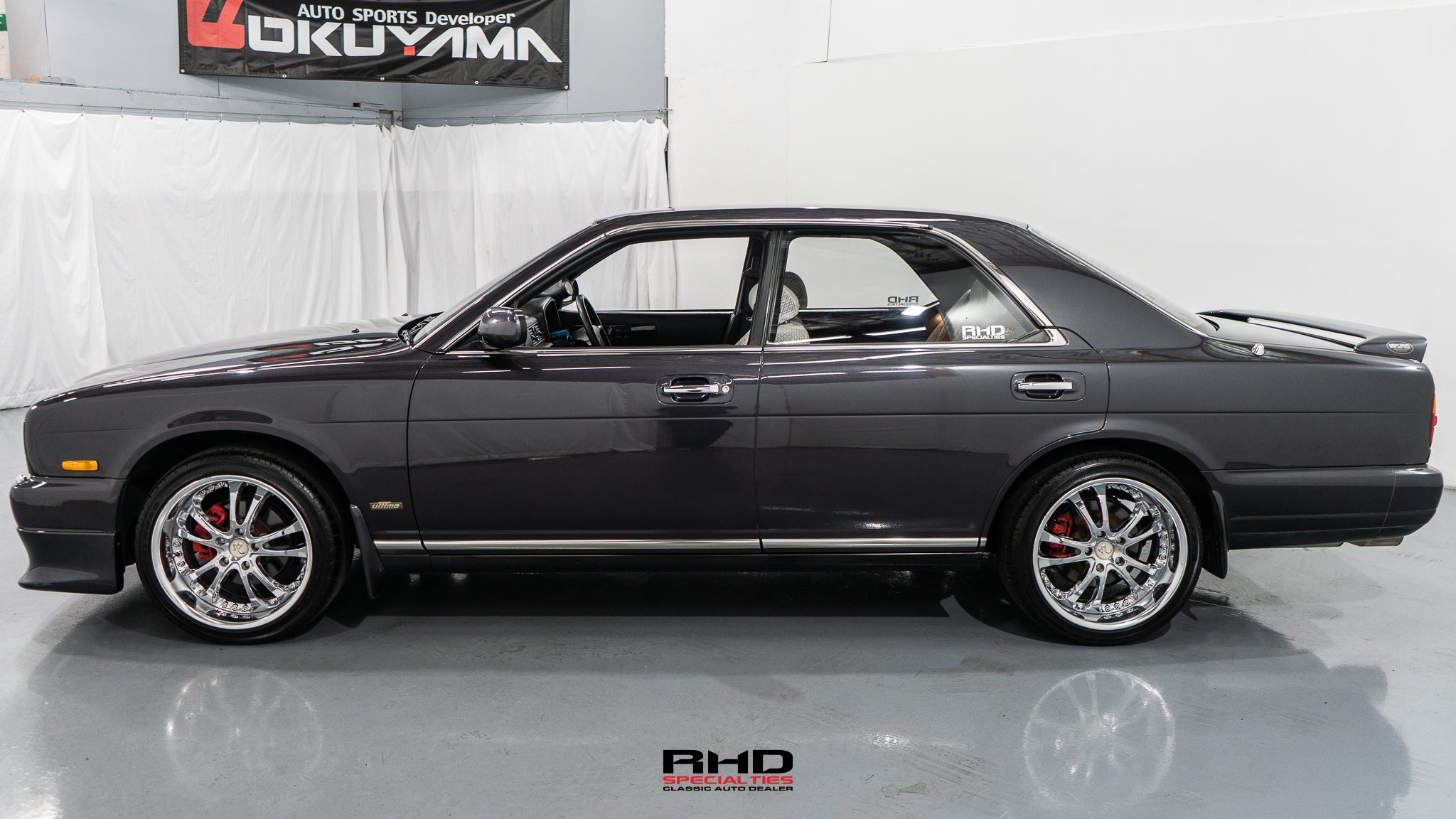 ミニカー 1/32Nissan Gloria granturismo Nissan Gloria (Y32) Gran Turismo Ultima Black (ミニカー