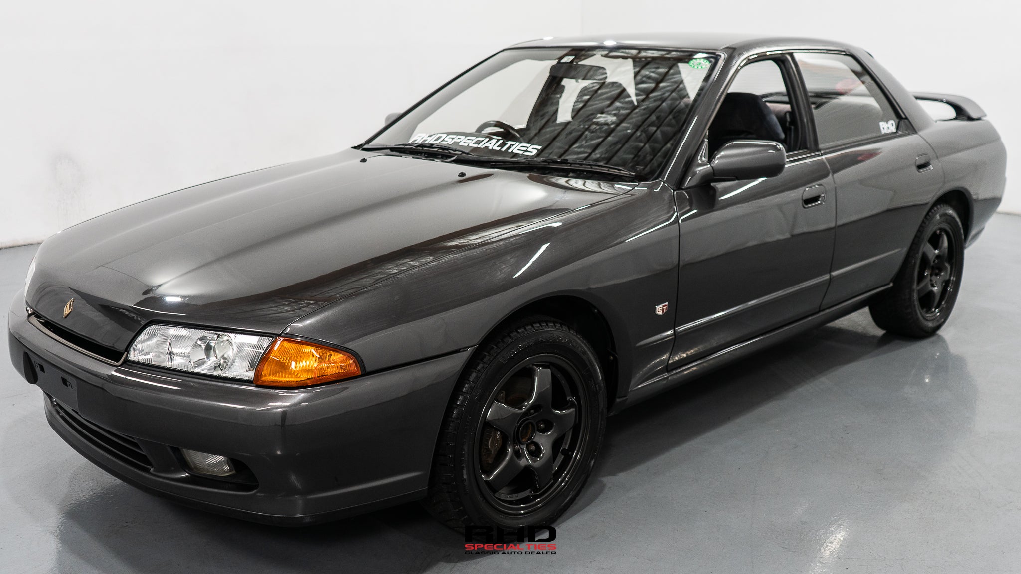 Nissan Skyline GT-R R32 Group A 1/64 Tomica Limited Vintage