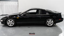 Load image into Gallery viewer, 1992 Nissan Fairlady Z AT *SOLD*
