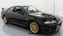 Load image into Gallery viewer, Nissan Skyline R33 GTS25T S2 *SOLD*
