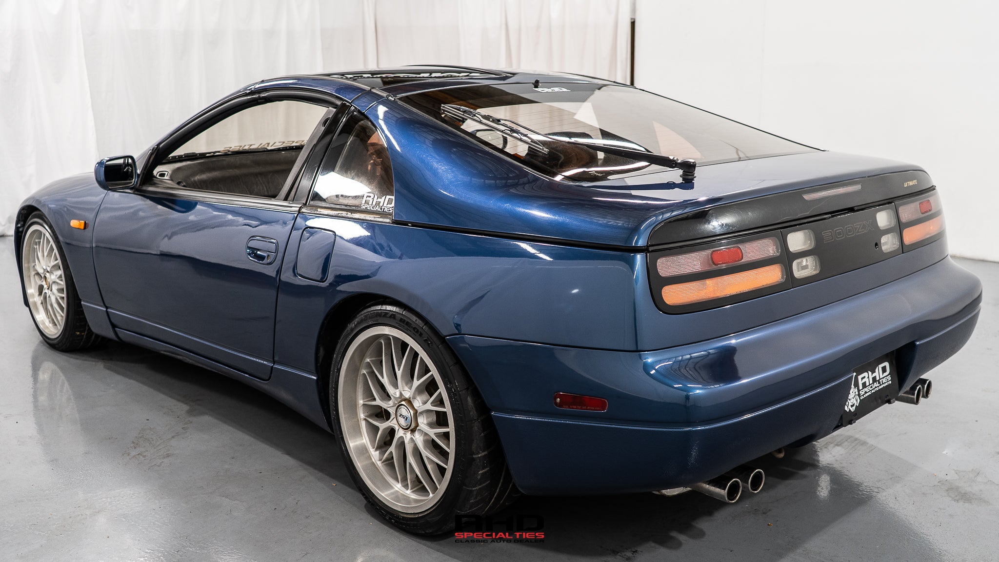 ヒザティー（ブルー） Nissan Fairlady Z *Sold* – RHD Specialties LLC