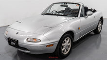 Load image into Gallery viewer, 1993 Eunos Roadster Special *SOLD*
