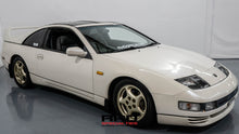 Load image into Gallery viewer, 1990 Nissan Fairlady Z TT *SOLD*
