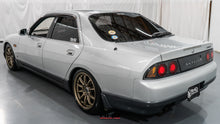 Load image into Gallery viewer, 1994 Nissan Skyline GTS25T
