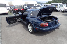 Load image into Gallery viewer, Eunos Roadster (Landing August) *Reserved*
