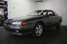 Load image into Gallery viewer, 1992 Nissan R32 Skyline GTS-T *SOLD*
