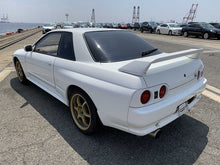 Load image into Gallery viewer, Nissan Skyline GTR R32 Vspec (arriving September) *Reserved*
